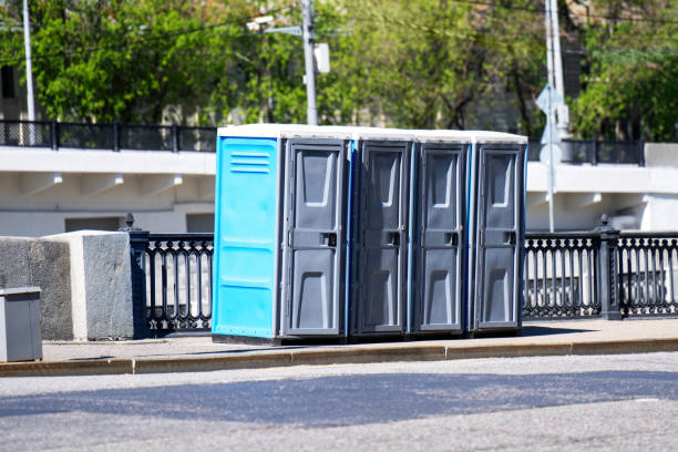 Best Portable bathroom rental  in Forest Lake, IL